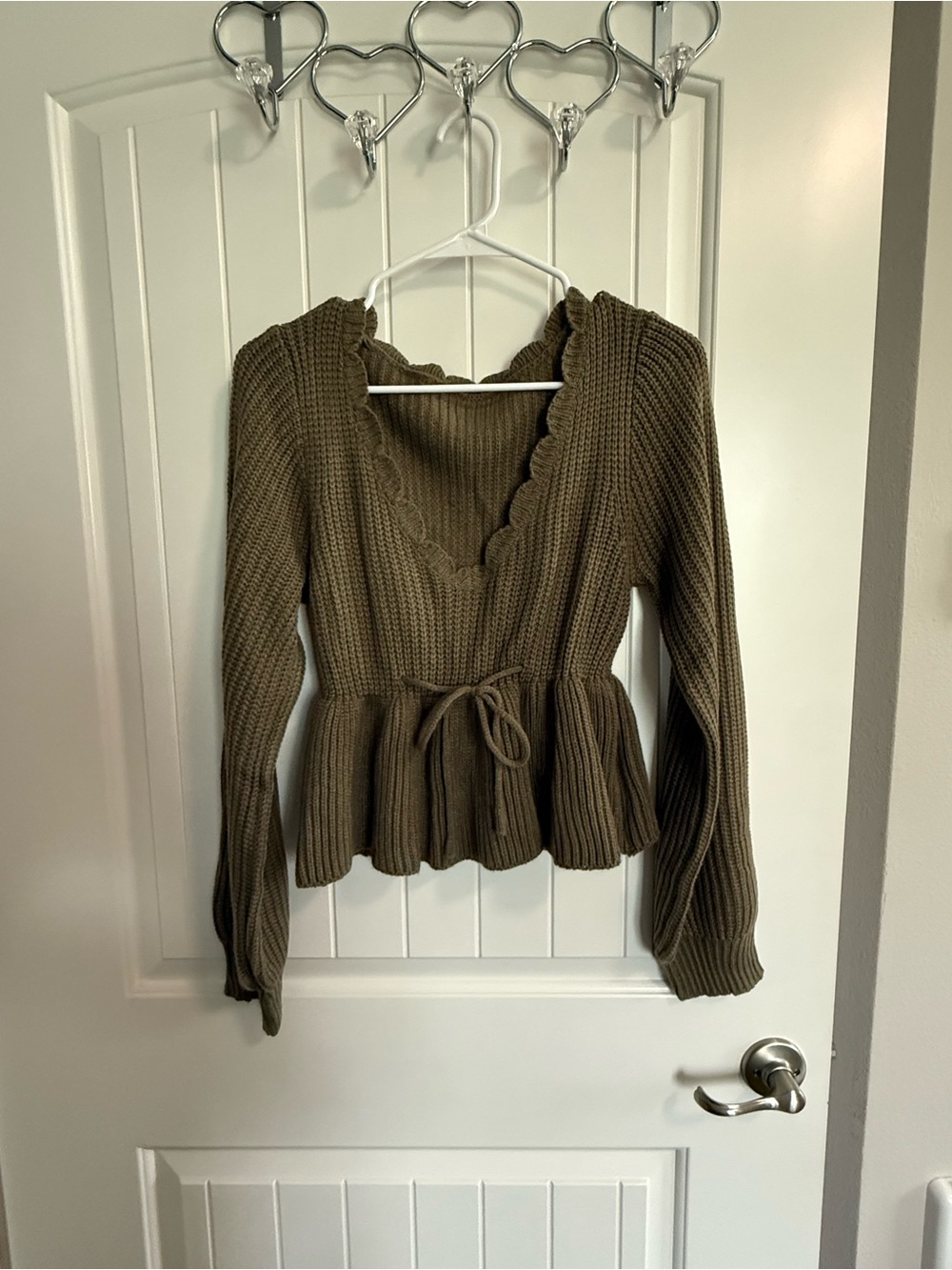 SHEIN Olive Green Scallop-Trim V-Neck Knit Sweater with Waist Tie